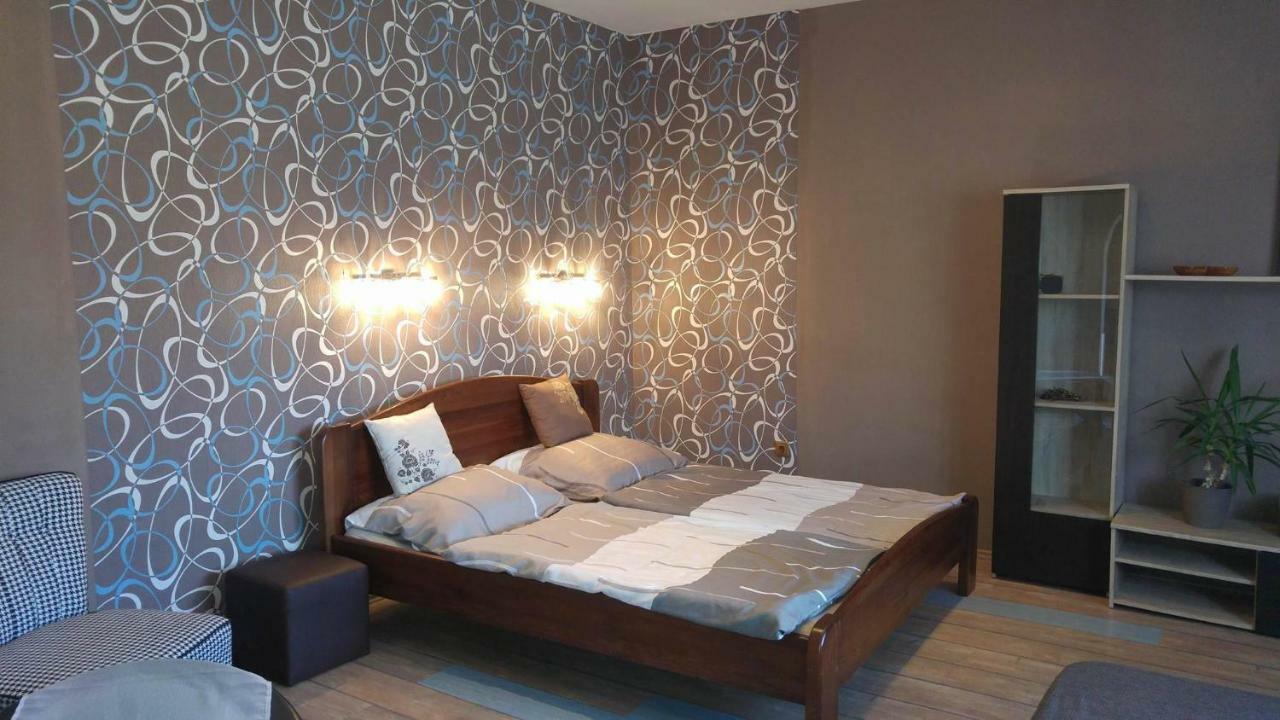 Hotel 264 lépés Vendégház Sárvár Esterno foto