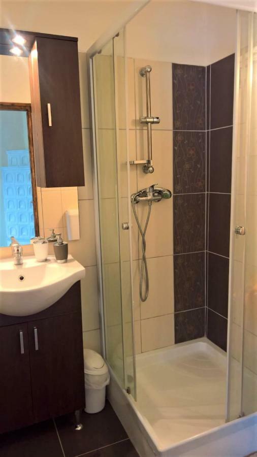Hotel 264 lépés Vendégház Sárvár Esterno foto