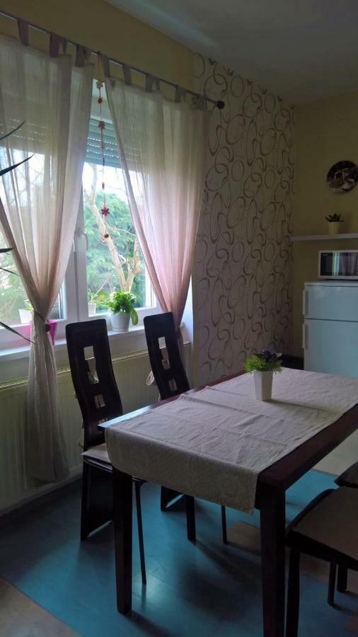 Hotel 264 lépés Vendégház Sárvár Esterno foto